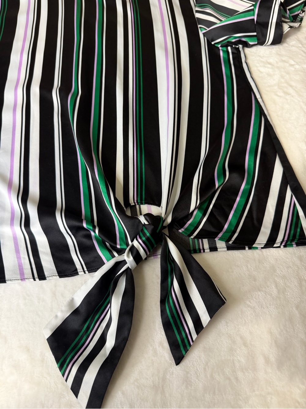 Striped Short-Sleeve Blouse in Black, White & Green,Tie Front Blouse,Large - Picture 9 of 9